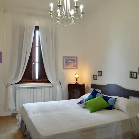 Donnaberarda Apartment Cortona Exterior photo